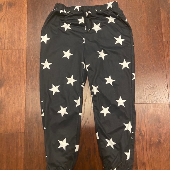 SHEIN Pants - Preppy Stars Sweatpants!!